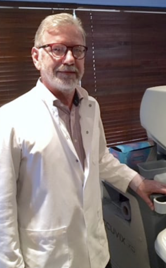 Dr Stanisław Korzyb, Consultant Gynaecologist at Phoenix Medical Clinic, Watford